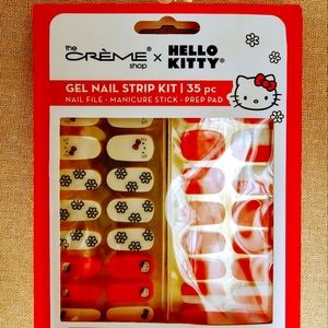 The Creme Hello Kitty Gel Nails